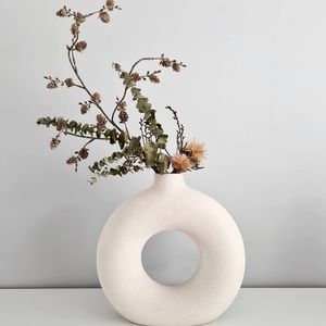 H&M ceramic minimalist circular/donut vase/vessel